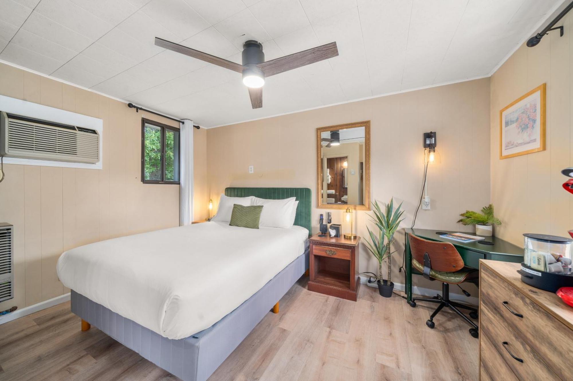 Cedarwood Inn هيندرسونفيل المظهر الخارجي الصورة