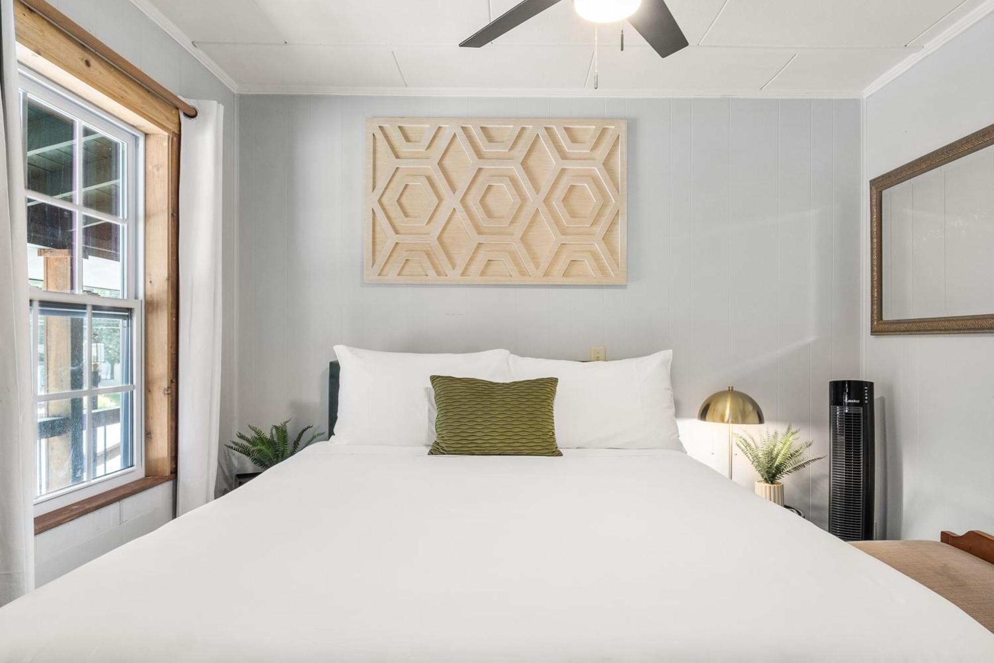 Cedarwood Inn هيندرسونفيل المظهر الخارجي الصورة