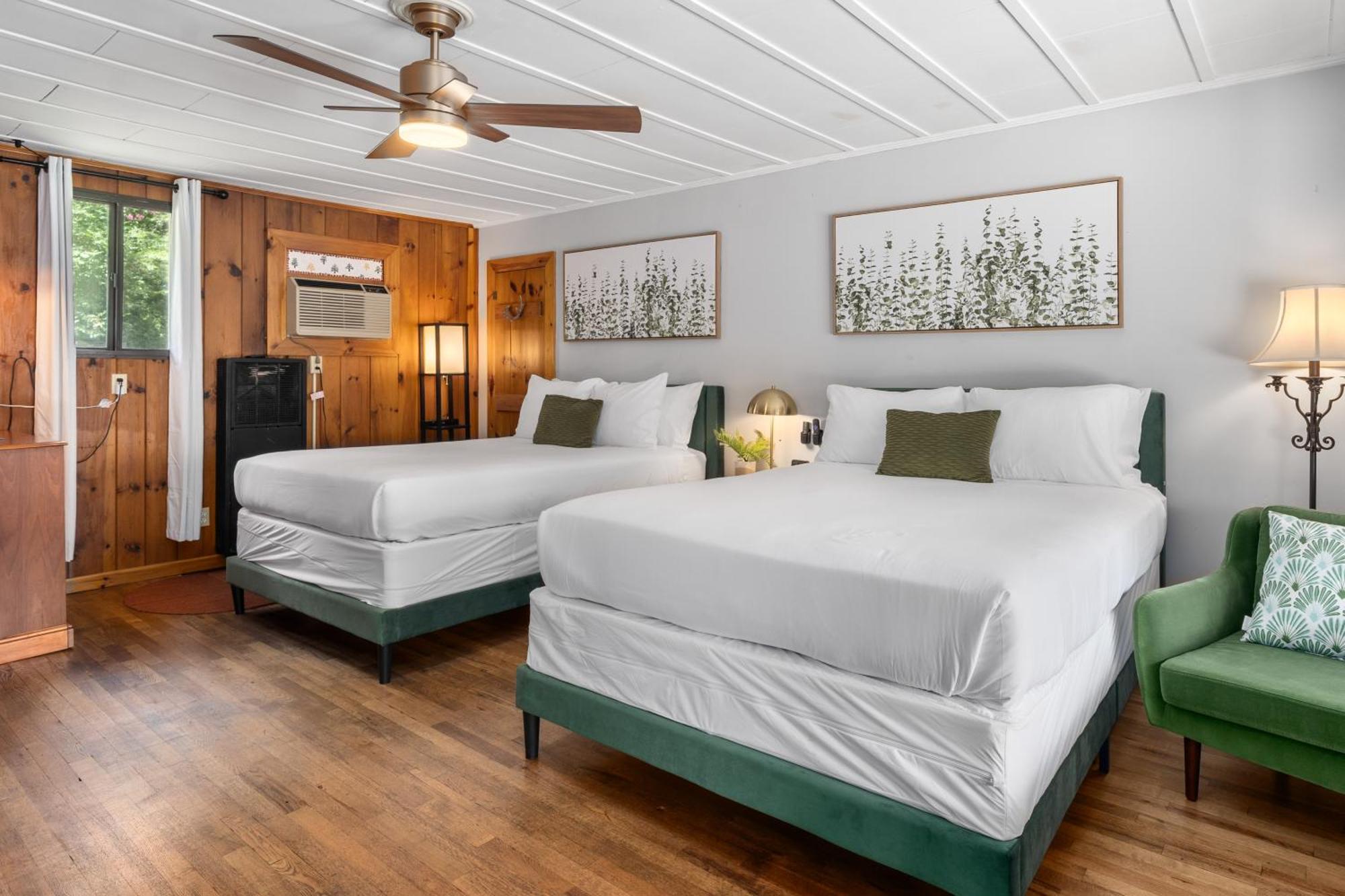 Cedarwood Inn هيندرسونفيل المظهر الخارجي الصورة