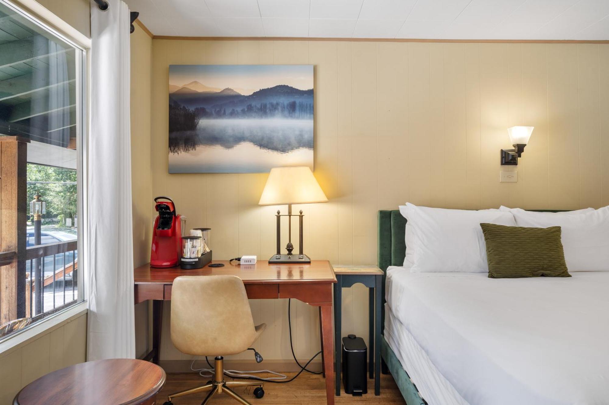 Cedarwood Inn هيندرسونفيل المظهر الخارجي الصورة