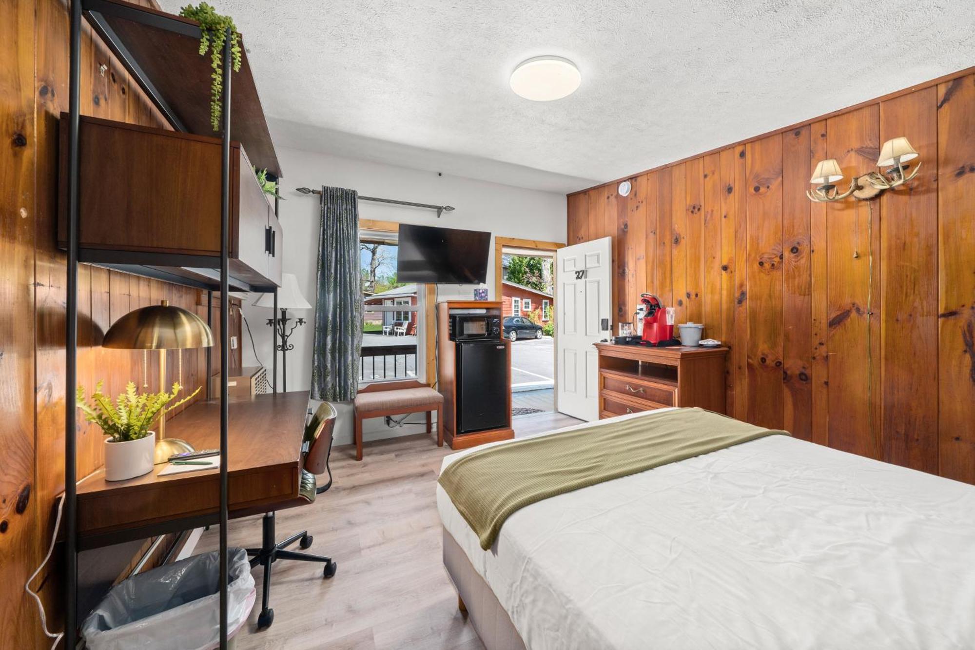 Cedarwood Inn هيندرسونفيل المظهر الخارجي الصورة